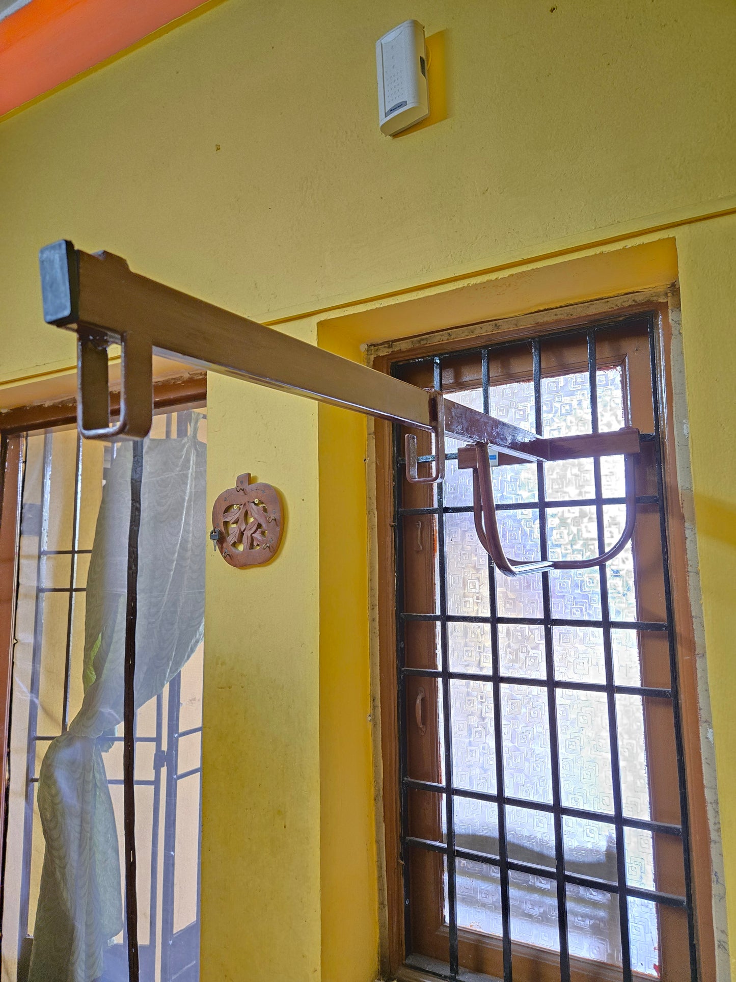 Window Hanger