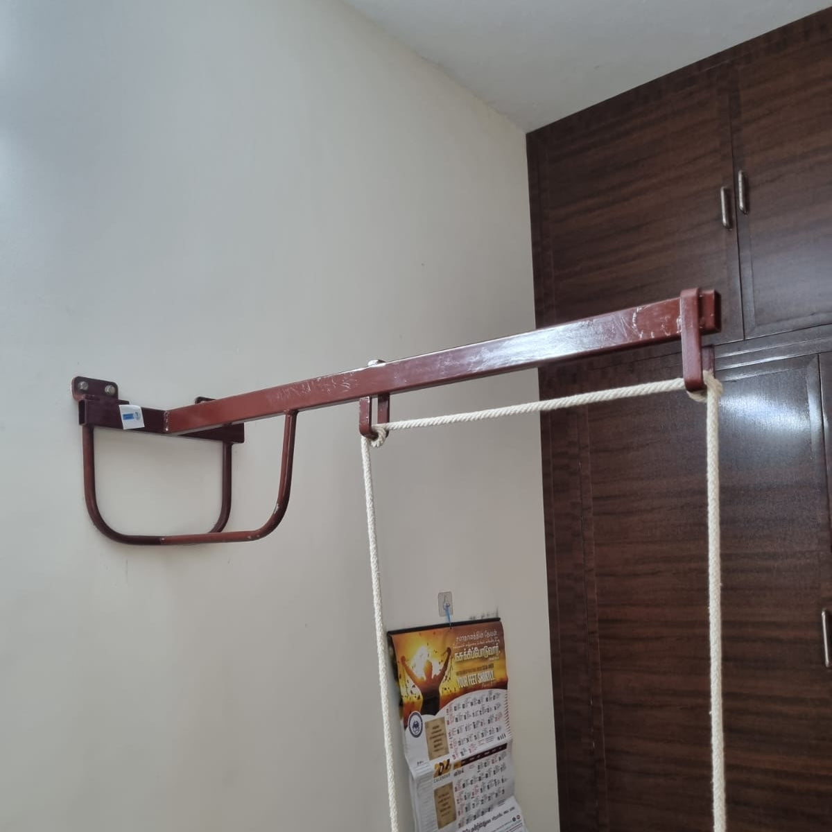 Wall hanger